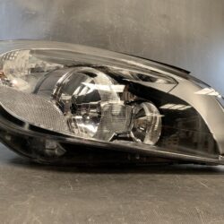 Volvo S60 Genuine Headlight Valeo 31299997 Right Side x1