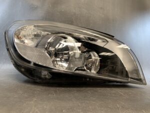 Volvo S60 Genuine Headlight Valeo 31299997 Right Side x1