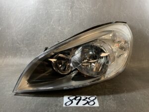 Volvo S60 V60 Genuine Headlight Valeo 31299996 Left Side x1