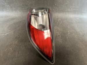 MAZDA AXELA SPORT BL5FW Genuine Taillight STANLEY P8240 Right Side x1