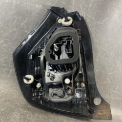 RENAULT TWINGO AHH4B Genuine Taillight 265502525R Right Side x1