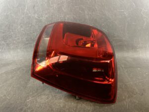 VOLKSWAGEN POLO 6RCBZ Genuine Taillight 60R 945 096 Right Side x1