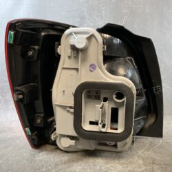 VOLKSWAGEN POLO 6RCBZ Genuine Taillight 60R 945 096 Right Side x1