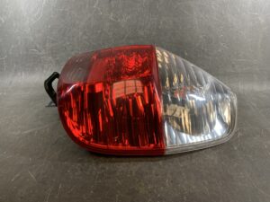 (亀裂)HONDA FIT JAZZ GD2 Genuine Taillight ICHIOH 4995 Right Side x1