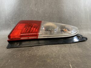 SUZUKI SOLIO CHEVROLET MW ME34 Taillight KOITO 220-59030 Left Side x1