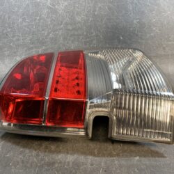 TOYOTA PORTE / SPADE NSP140 NCP141 NCP145 Genuine Taillight STANLEY 52-262 Left Side x1