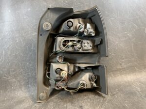 TOYOTA PORTE / SPADE NSP140 NCP141 NCP145 Genuine Taillight STANLEY 52-262 Left Side x1