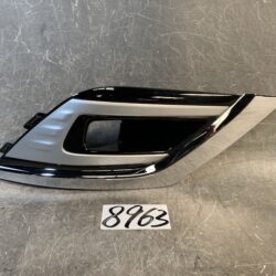 MITSUBISHI OUTLANDER PHEV GG3W Genuine Fog Light Panel 6400J304 Right Side x1