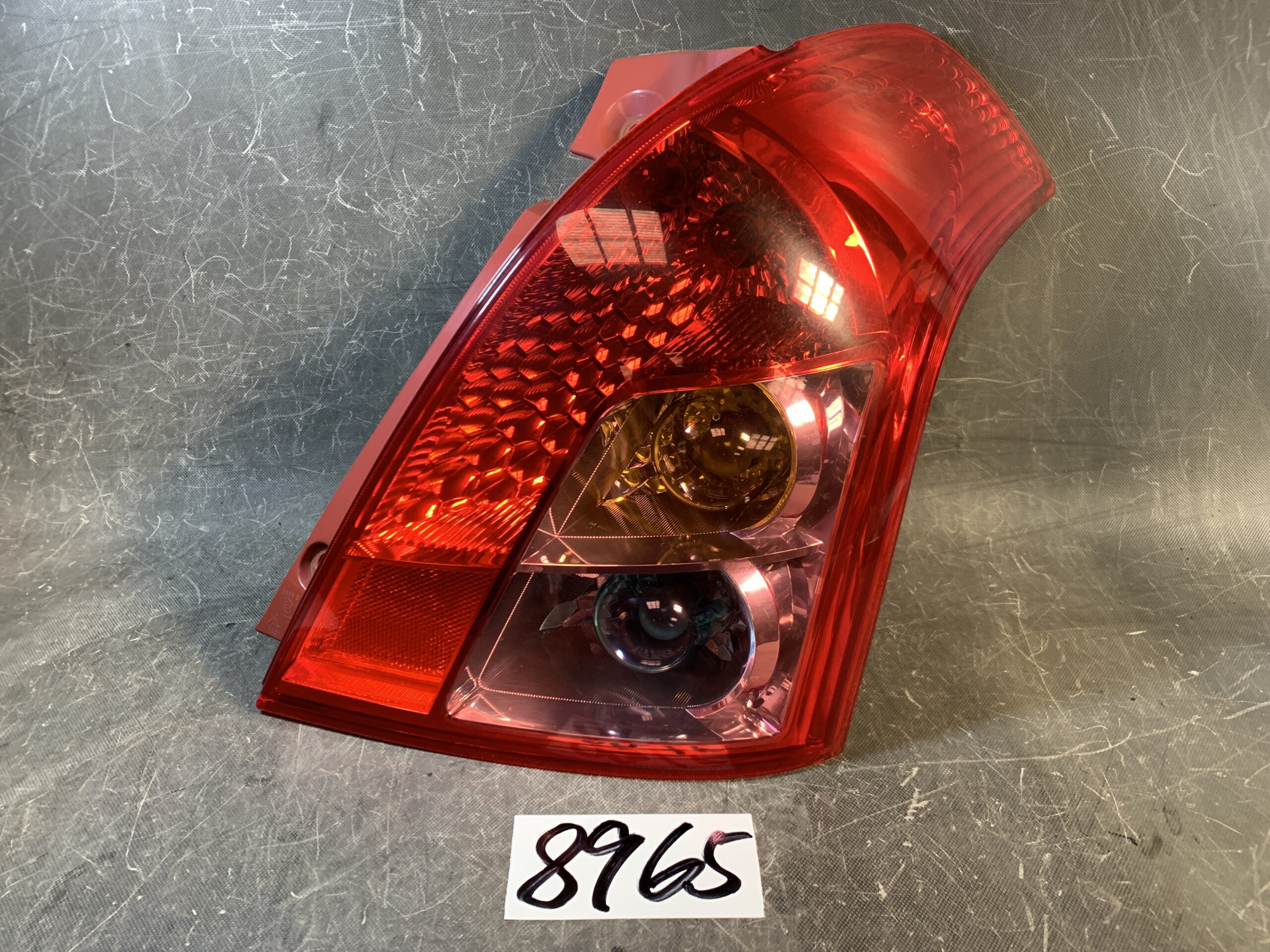 SUZUKI SWIFT ZC71S Genuine Taillight AL 5696 S1-R Right Side x1