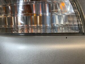 TOYOTA GRAND HIACE KCH10W Genuine Taillight KOTO 26-98 Left Side x1