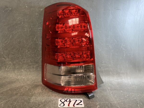 TOYOTA WISH ZNE10G Taillight ICHIKOH 68-14 Left Side x1 » JDM-PARTS NZ