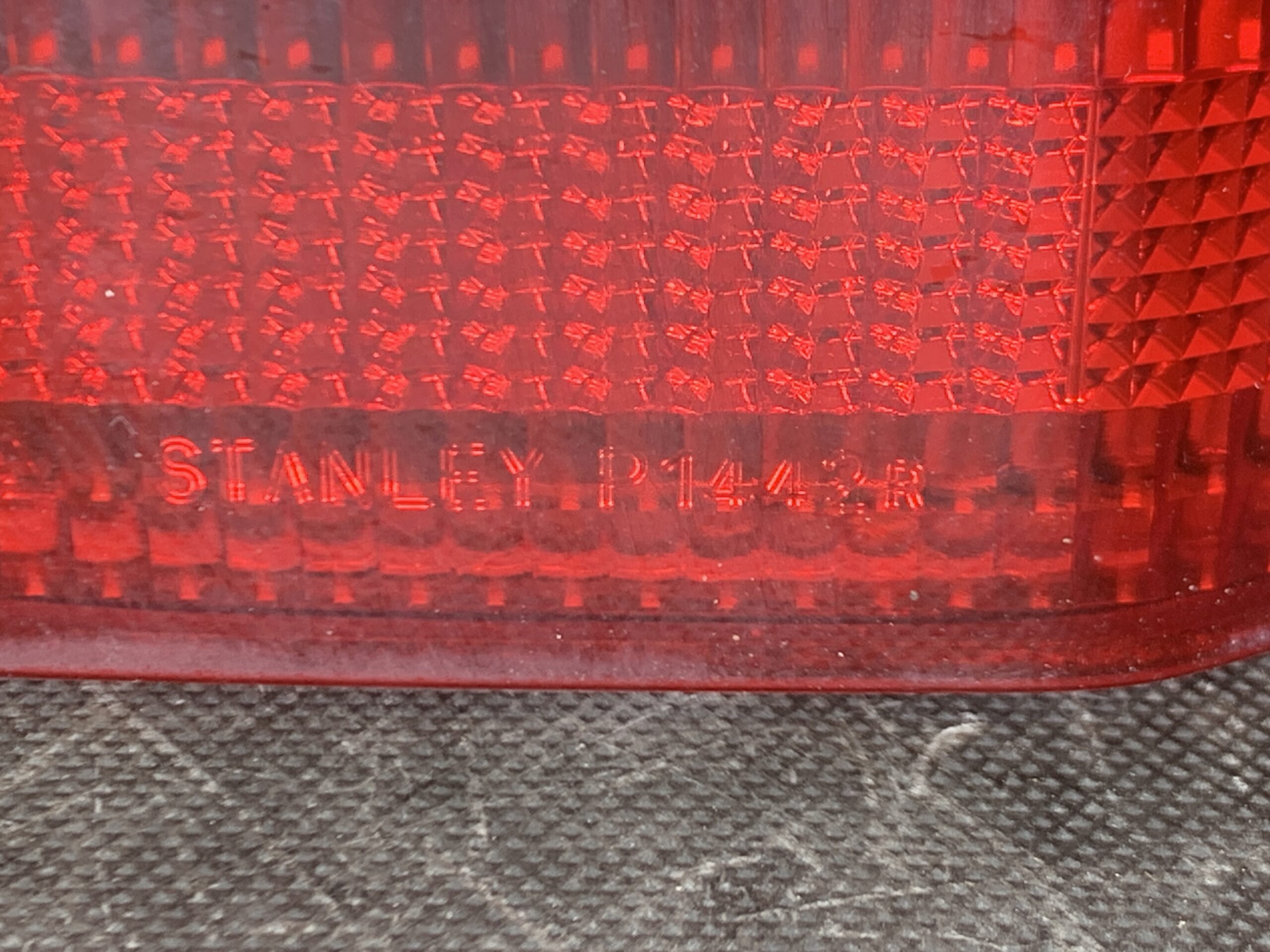 HONDA STEPWAGON STEPWGN RF3 Genuine Taillight STANLEY P1442 Right Side x1
