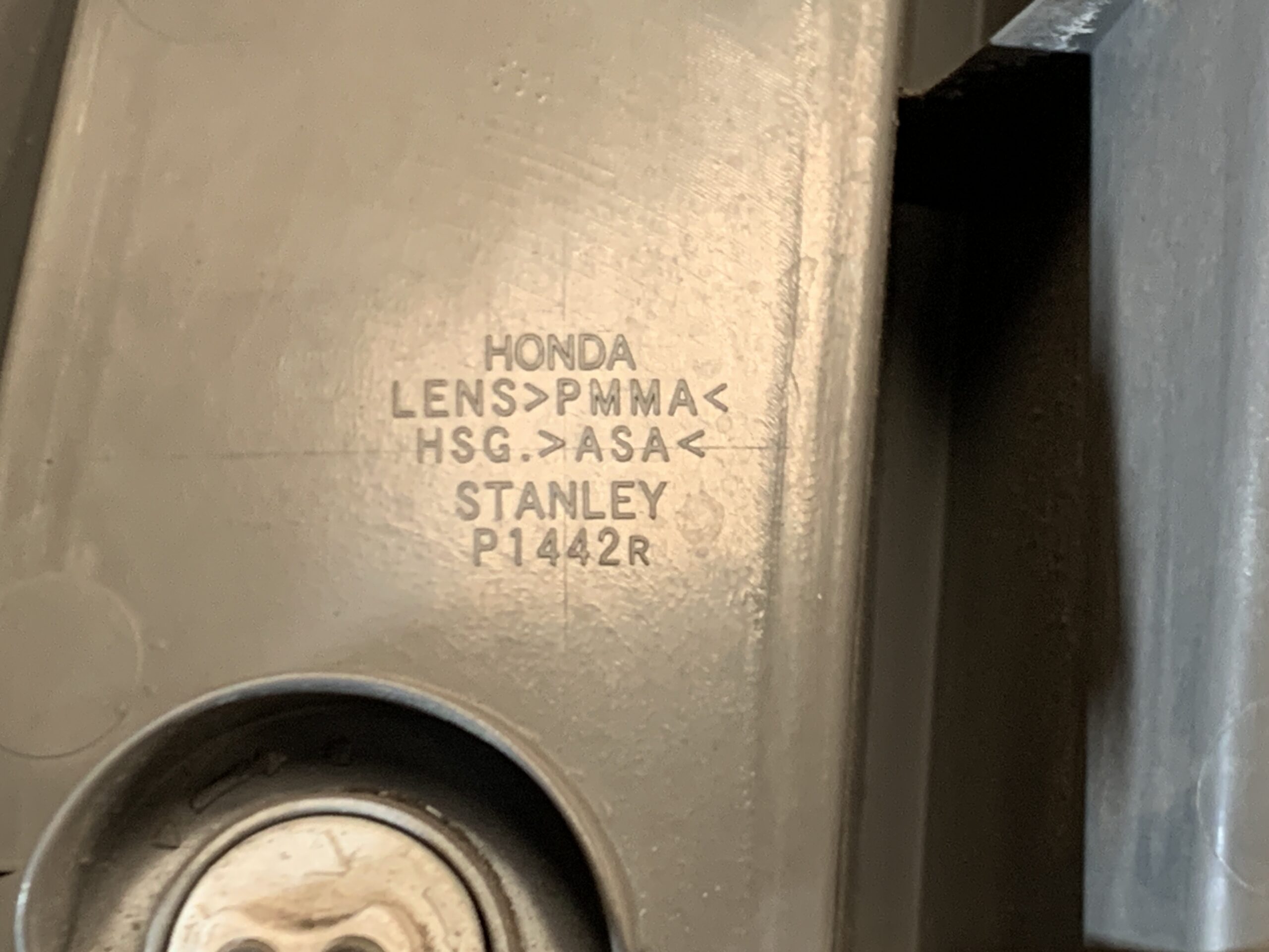 HONDA STEPWAGON STEPWGN RF3 Genuine Taillight STANLEY P1442 Right Side x1