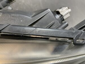 SUZUKI SOLIO MA15S Genuine Headlight LE 10H6223 Left Side x1