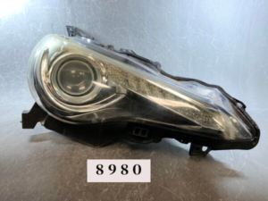 TOYOTA 86 ZN6 Genuine HID Headlight 100-60082 Right Side x1