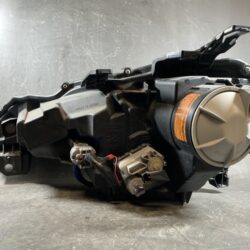 TOYOTA 86 ZN6 Genuine Headlight KOITO 100-60082 Right Side x1