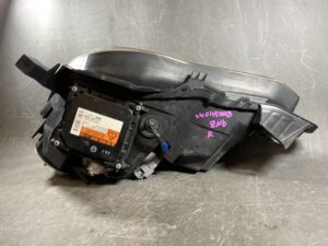 TOYOTA 86 ZN6 Genuine Headlight KOITO 100-60082 Right Side x1