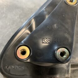 ISUZU COMO JVWME25 Genuine Door Mirror B38 Right Side x1