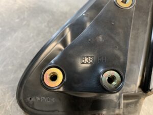 ISUZU COMO JVWME25 Genuine Door Mirror B38 Right Side x1