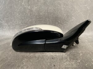 NISSAN TEANA J32 Genuine Door Mirror with Indicator STANLEY P8133R Right Side x1