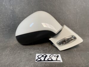 PEUGEOT 308 Genuine Door Mirror with Indicator 12503430 Right Side x1