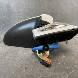 PEUGEOT 308 T75F02 Genuine Door Mirror with Indicator 12503430 Right Side x1