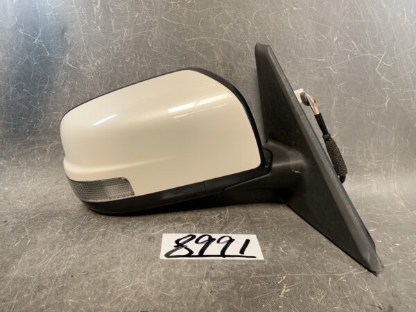 NISSAN SERENA C26 SUZUKI LANDY Door Mirror Indicator 9774 Right Side x1 » JDM-PARTS NZ
