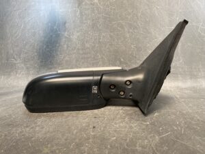 NISSAN SERENA C26 Genuine Door Mirror with Indicator Murakami 9774 Right Side x1