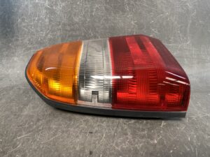 TOYOTA Crown Comfort YXS10 TSS10 GXS10 Genuine Taillight KOITO 53 13101L Left Side x1