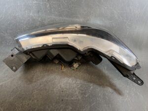 SUZUKI SOLIO MA26S MA36S MA46S Genuine Headlight KOITO 100-59332 Right Side x1