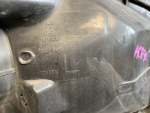 TOYOTA ESTIMA ACR30 Genuine HID Headlight KOITO 28-134 Left Side x1