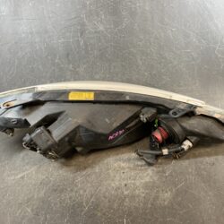 TOYOTA ESTIMA ACR30 Genuine HID Headlight KOITO 28-134 Left Side x1