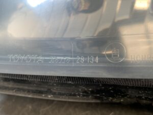 TOYOTA ESTIMA ACR30 Genuine HID Headlight KOITO 28-134 Left Side x1