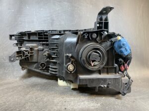 NISSAN CUBE Z12 NZ12 Genuine Headlight STANLEY P8190 Right Side x1