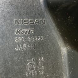 NISSAN XTRAIL DNT31 Genuine Taillight KOITO 220-63929 Right Side x1