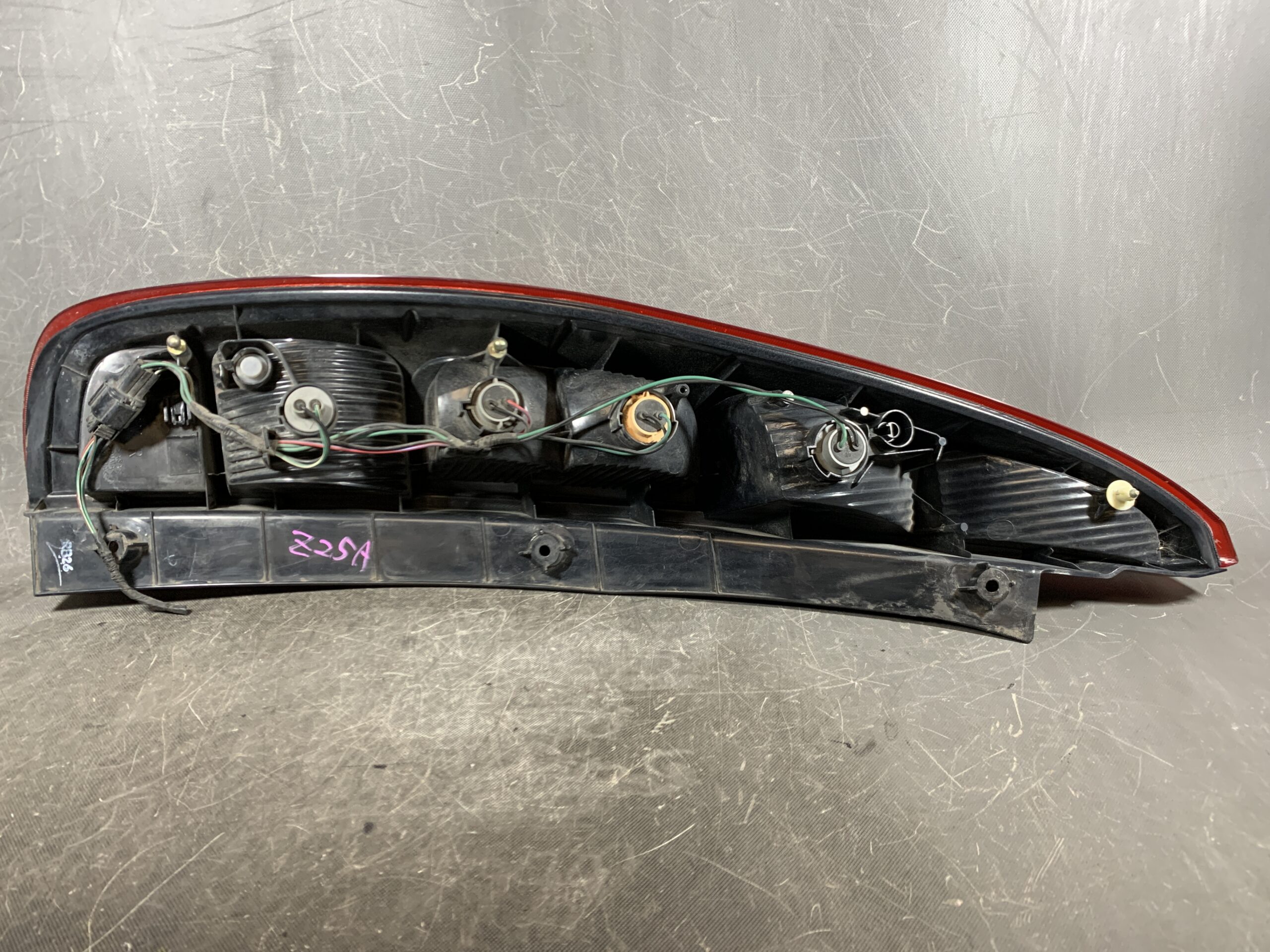 MITSUBISHI COLT Z21A Z22A Z27A Genuine Taillight STANLEY P3144 Right Side x1