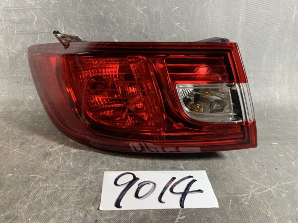 RENAULT CLIO 4 IV Genuine Taillight 265553021R Left Side x1 » JDM-PARTS NZ