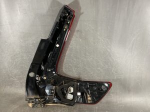 VOLVO XC40 XB420XC Genuine Taillight 31446790 Left Side x1