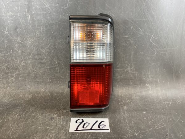MAZDA Bongo Vanette DELICA SK SE S21 Taillight 220-61471 220-61871 Right Side x1 » JDM-PARTS NZ