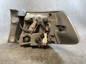 SUBARU IMPREZA GE2/GE3/GE6/GE7/GH2/GH3/GH6/GH7/GH8/GRB/GRF/GVB/GVF Genuine Taillight KOITO 220-20024 Left Side x1