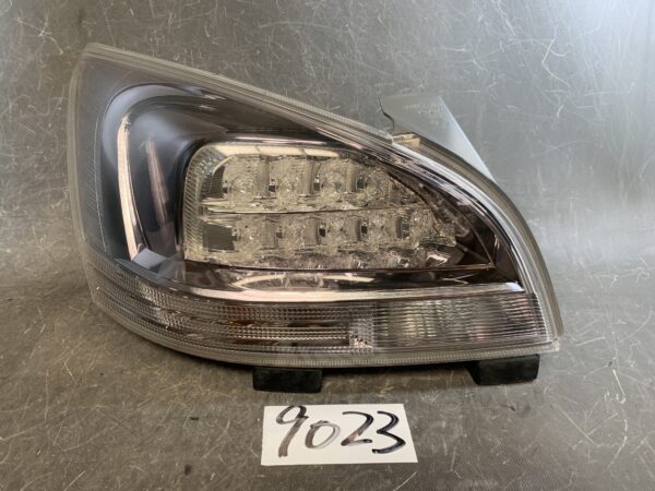 TOYOTA MARK X ZIO ANA10 Genuine Taillight STANLEY 72-4 Left Side x1 » JDM-PARTS NZ