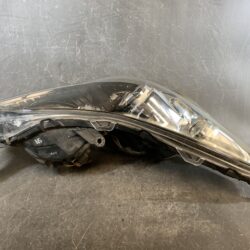 SUBARU LEGACY BR9 Genuine Headlight KOITO 100-20061 Right Side x1