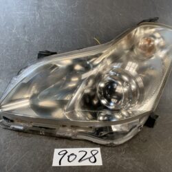 TOYOTA BLADE AZE156 AZE154 HID Headlight ICHIKOH 12-522 Left Side x1