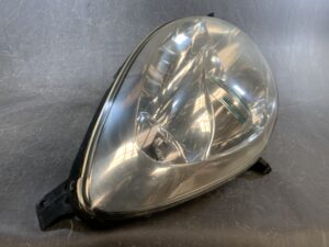 MAZDA VERISA DC5W Genuine Headlight P4515 Right Side x1