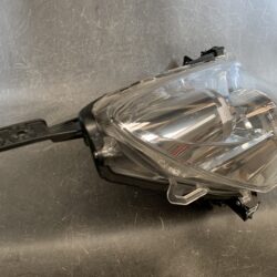SUBARU LEGACY BR9 Genuine Headlight KOITO 100-20061 Right Side x1