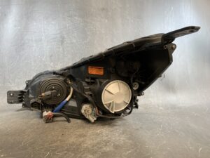 SUBARU LEGACY BR9 Genuine Headlight KOITO 100-20061 Right Side x1