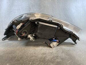 SUBARU LEGACY BR9 Genuine Headlight KOITO 100-20061 Right Side x1