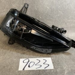 VW VOLKSWAGEN GOLF 7 Genuine Fog Lamp 90140490 Right Side x1