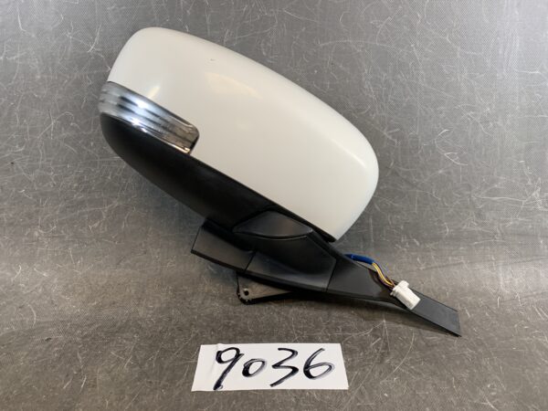 SUZUKI HUSTLER MR41S MR31S Door Mirror with Indicator Right Side x1 » JDM-PARTS NZ