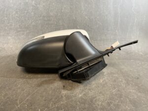 SUZUKI HUSTLER MR41S MR31S 7821 Genuine Door Mirror with Indicator Right Side x1